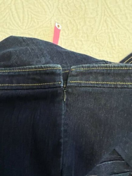 cinq a sept bell botton jeans - Picture 6 of 6